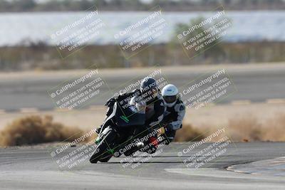 media/Nov-16-2025-Race Pace (Sun) [[8c5fa54630]]/Non Verified Riders (1st 20 Minutes)/1-Turn 14 (10am)/